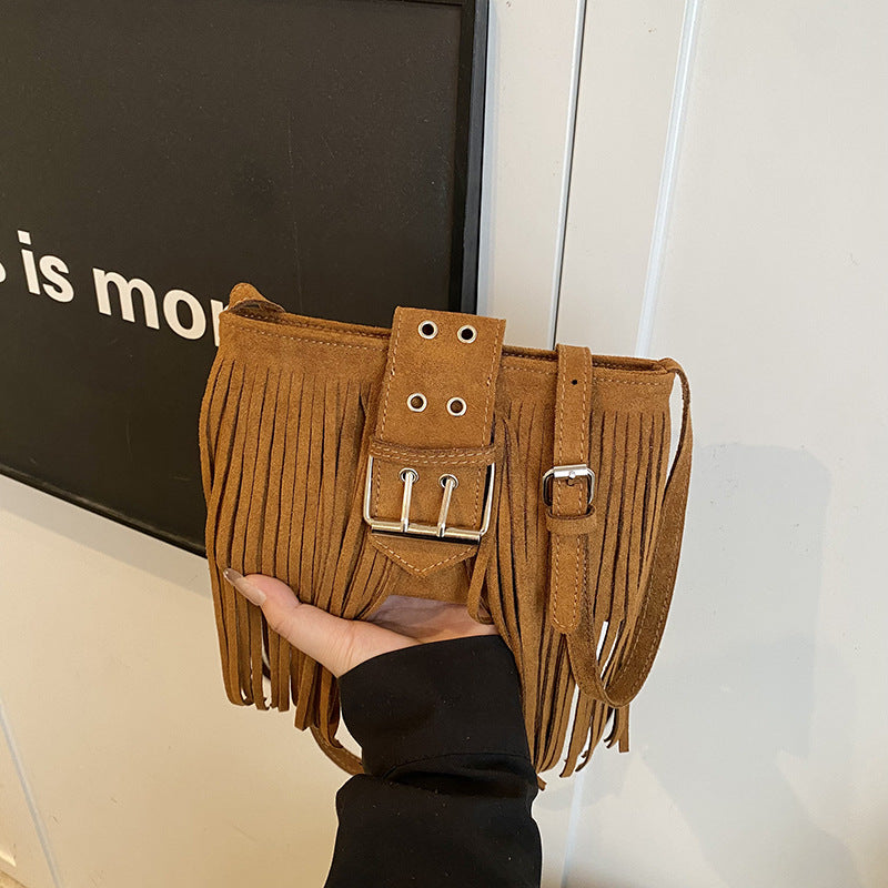 Wholesale Retro shoulder crossbody tassel bag
